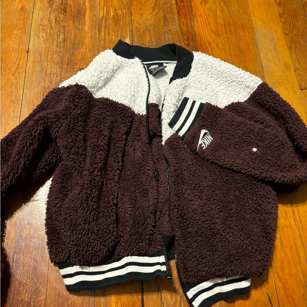 Nike sweater